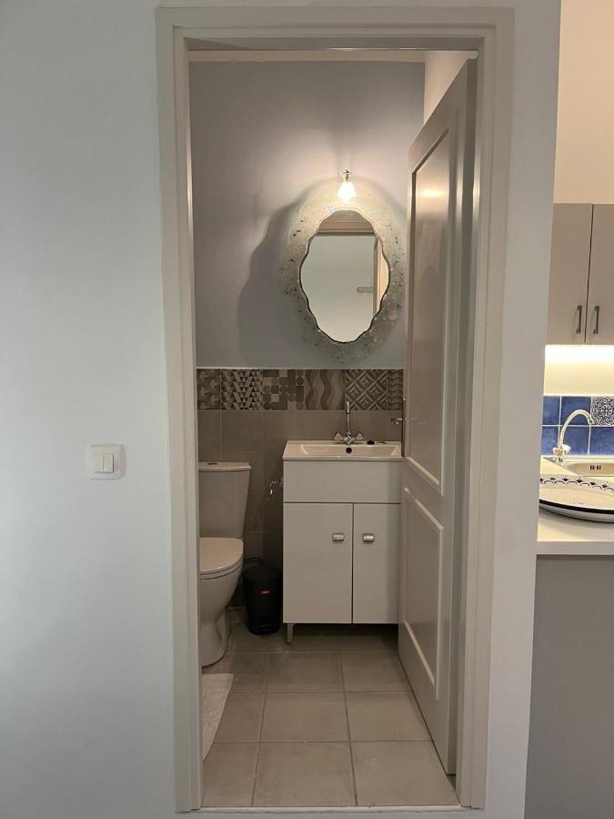 Almira Studios And Apartments Агия Марина Екстериор снимка