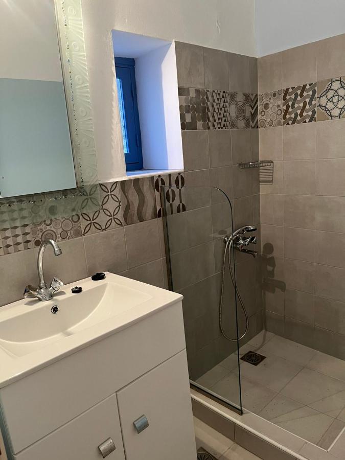 Almira Studios And Apartments Агия Марина Екстериор снимка