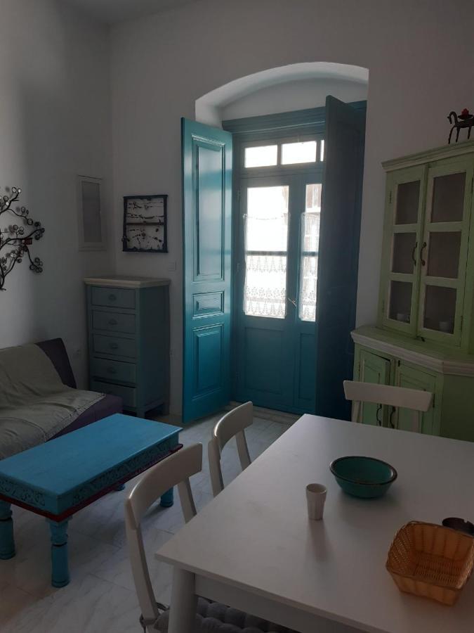 Almira Studios And Apartments Агия Марина Екстериор снимка